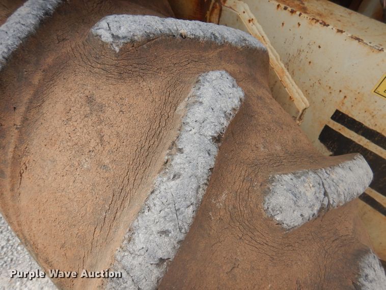 image for item DY9545 1988 Ingersoll Rand SPF48  vibratory single drum roller