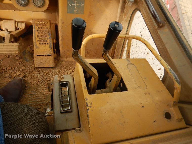 image for item DY9546 1991 Caterpillar 963  track loader