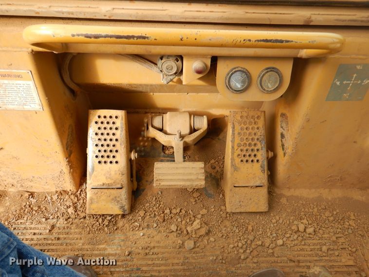 image for item DY9546 1991 Caterpillar 963  track loader