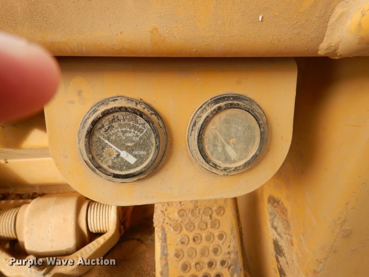 image for item DY9546 1991 Caterpillar 963  track loader