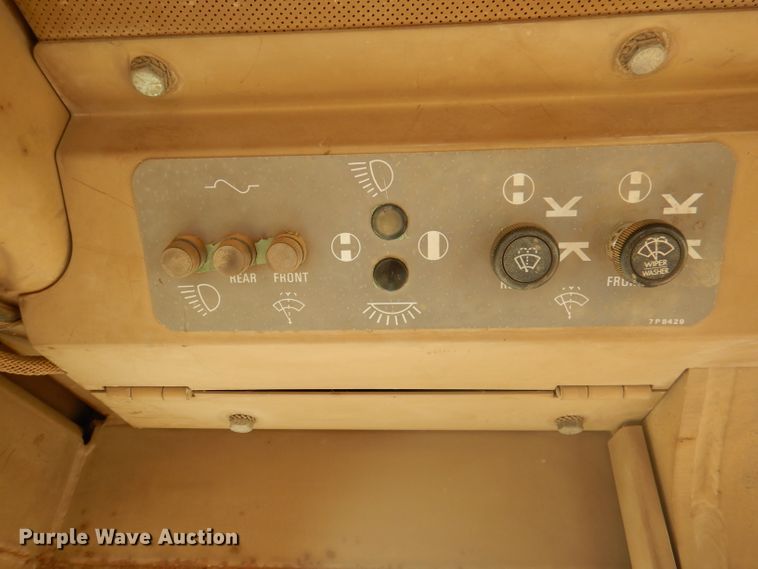 image for item DY9546 1991 Caterpillar 963  track loader