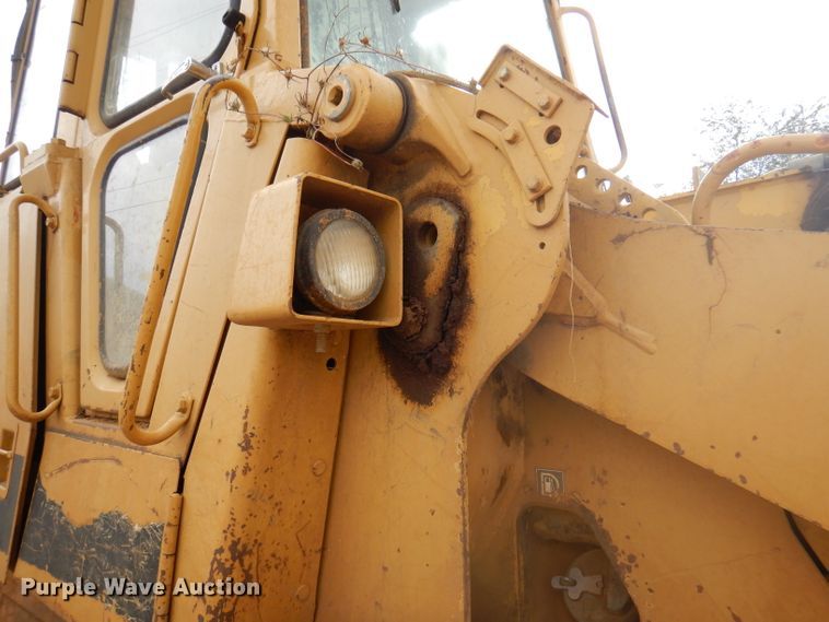 image for item DY9546 1991 Caterpillar 963  track loader