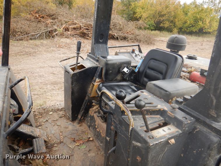 image for item DY9547 1983 Caterpillar 963  track loader