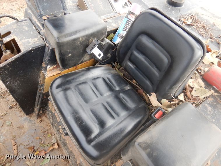 image for item DY9547 1983 Caterpillar 963  track loader