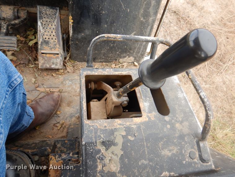 image for item DY9547 1983 Caterpillar 963  track loader