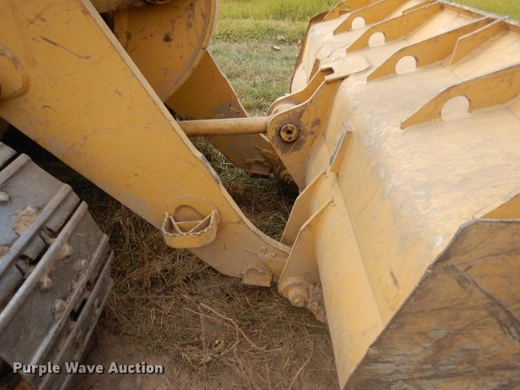 image for item DY9547 1983 Caterpillar 963  track loader