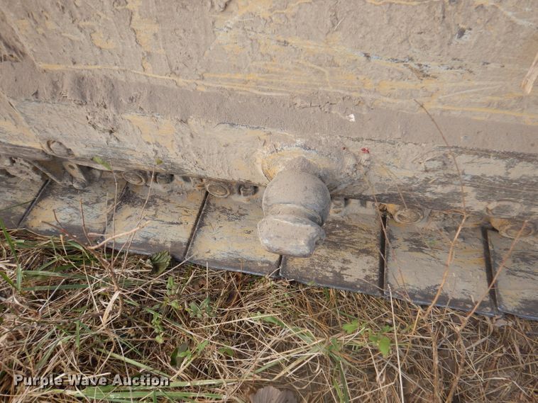 image for item DY9547 1983 Caterpillar 963  track loader