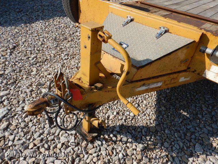 image for item DY9554 2013 Rice tilt deck equipment trailer