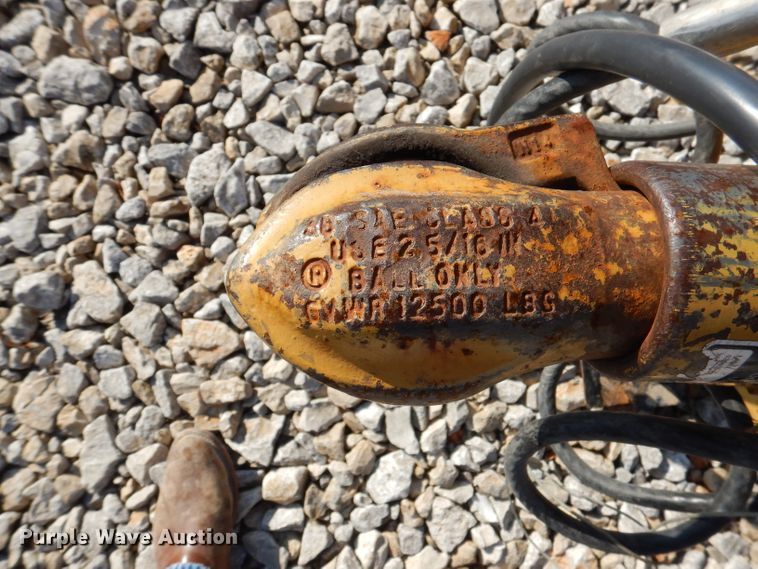 image for item DY9554 2013 Rice tilt deck equipment trailer