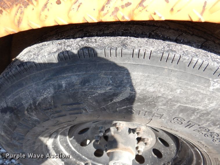 image for item DY9554 2013 Rice tilt deck equipment trailer