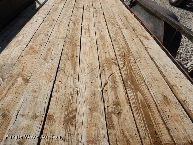 image for item DY9563 2011 Carry-On utility trailer