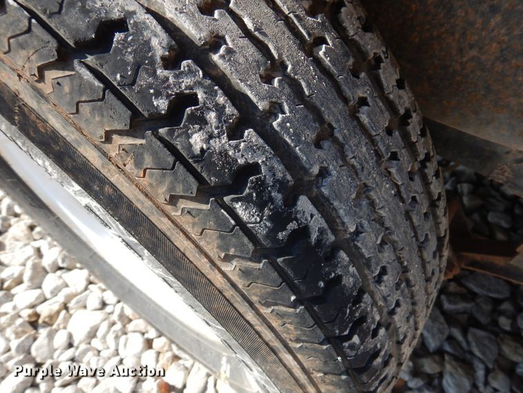 image for item DY9563 2011 Carry-On utility trailer