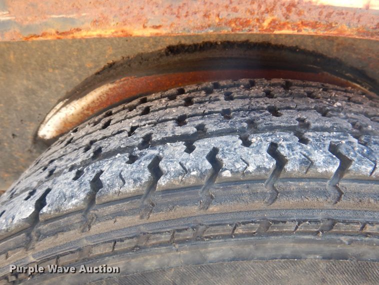 image for item DY9563 2011 Carry-On utility trailer