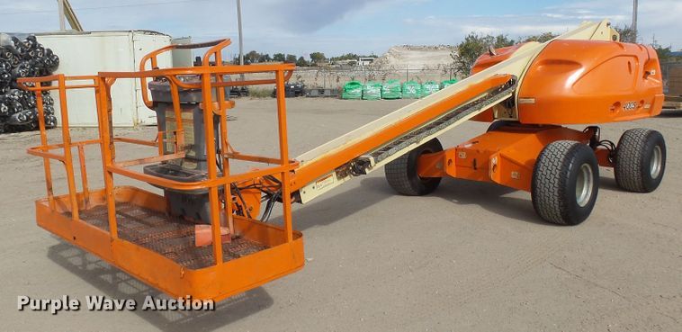 image for item EF9662 2001 JLG 400S  boom lift