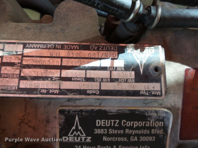 image for item EF9662 2001 JLG 400S  boom lift