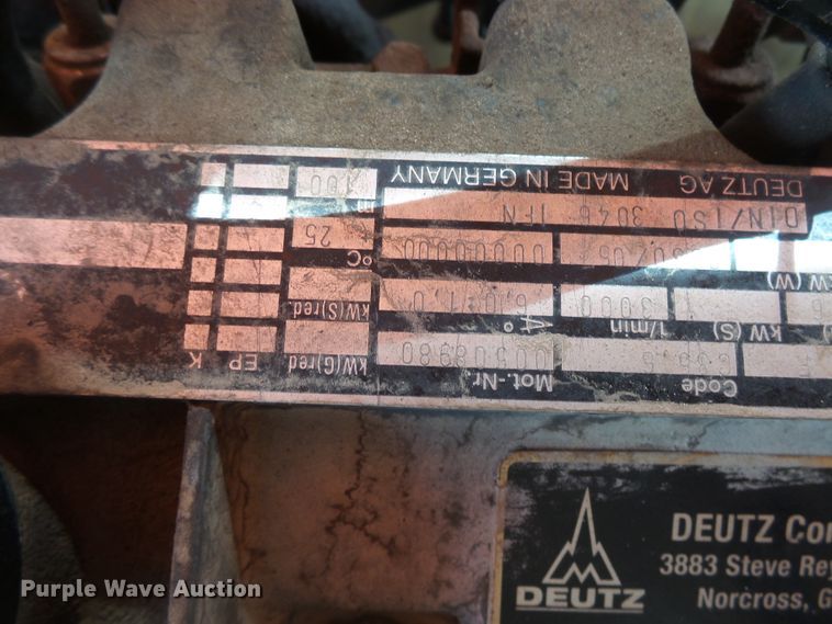 image for item EF9662 2001 JLG 400S  boom lift