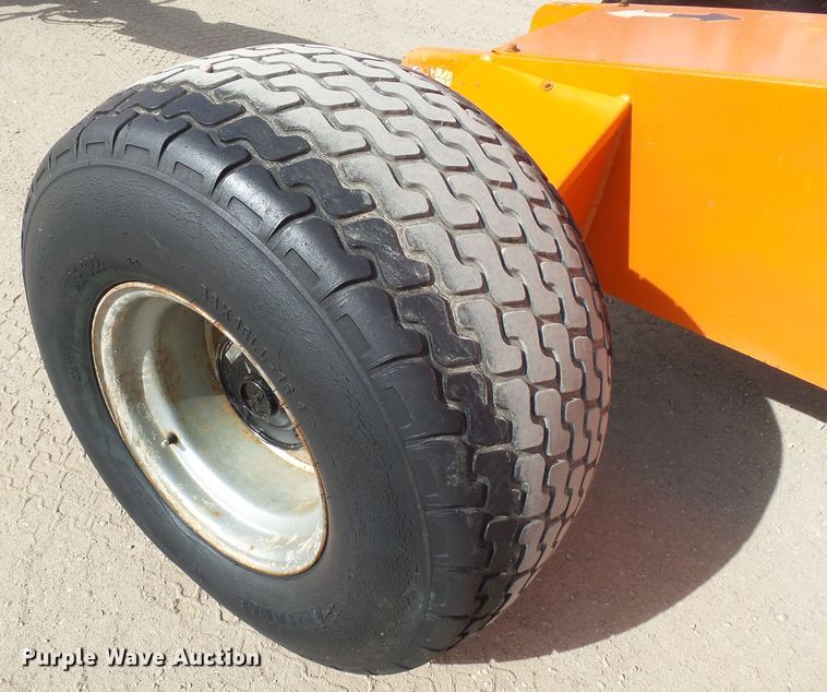 image for item EF9662 2001 JLG 400S  boom lift