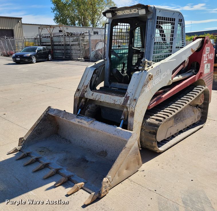 image for item EL9528 2005 Takeuchi TL140  tracked skid steer loader
