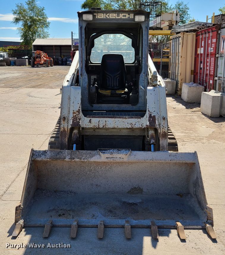 image for item EL9528 2005 Takeuchi TL140  tracked skid steer loader