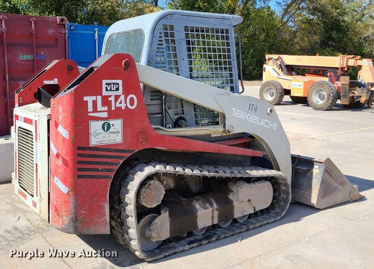 image for item EL9528 2005 Takeuchi TL140  tracked skid steer loader