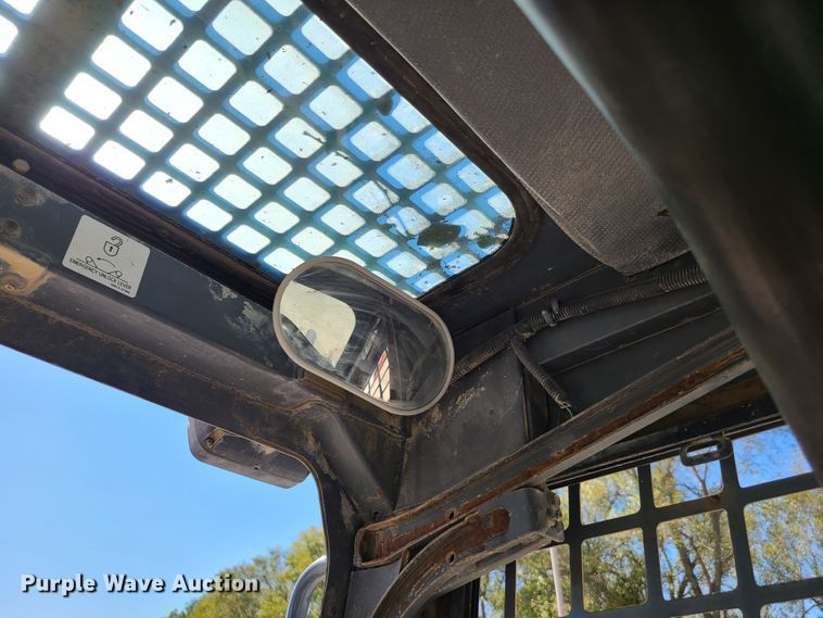 image for item EL9528 2005 Takeuchi TL140  tracked skid steer loader