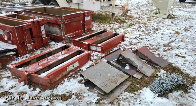 image for item EL9565 World Block concrete block forms