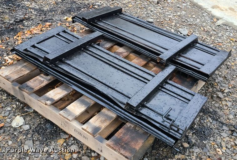 image for item EL9573 2008 Ford F450 Super Duty  flat dump bed truck