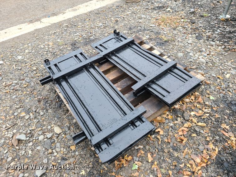 image for item EL9573 2008 Ford F450 Super Duty  flat dump bed truck