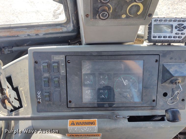 image for item EQ9448 1996 Case 580 Super L  Construction King backhoe