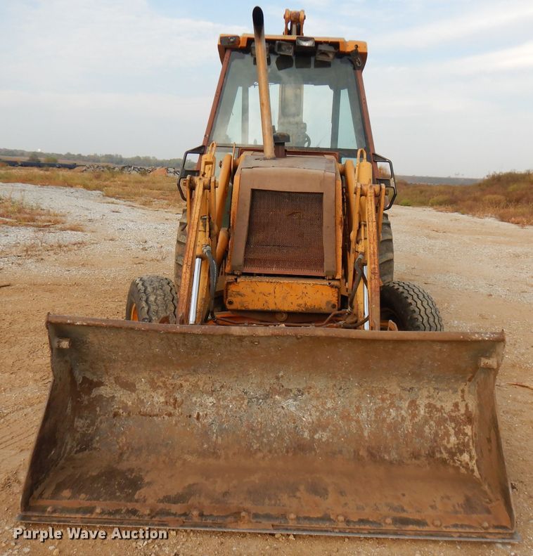 image for item FR9226 1989 Case 580K  backhoe