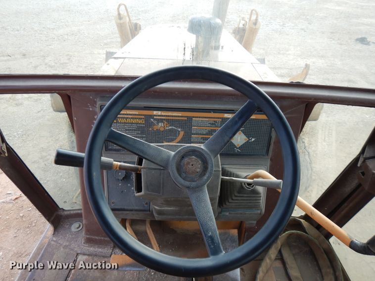 image for item FR9226 1989 Case 580K  backhoe