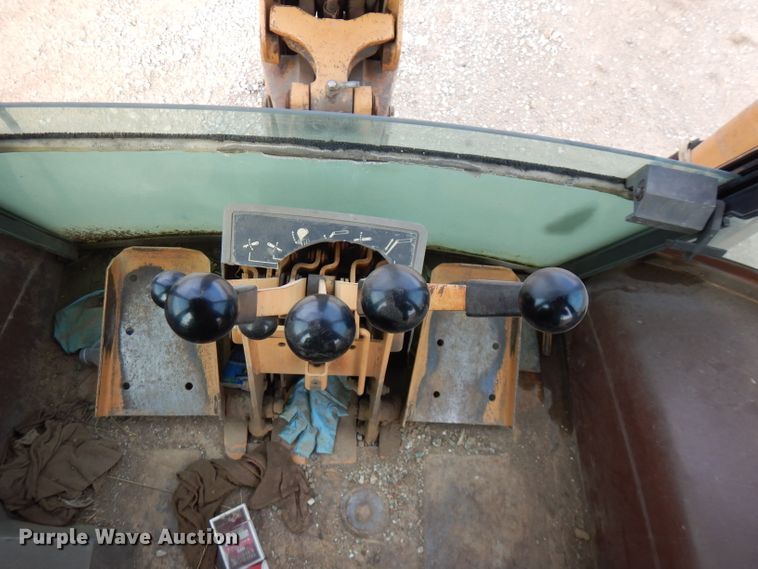 image for item FR9226 1989 Case 580K  backhoe