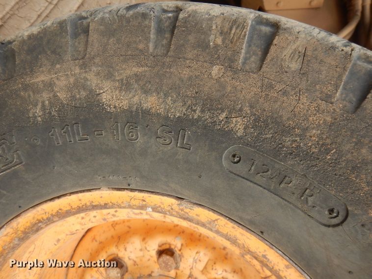 image for item FR9226 1989 Case 580K  backhoe