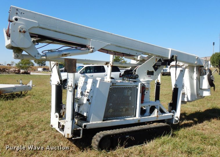 image for item FW9758 2009 SDP EZ Reach SST40  boom lift