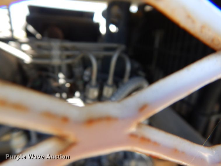 image for item FW9758 2009 SDP EZ Reach SST40  boom lift