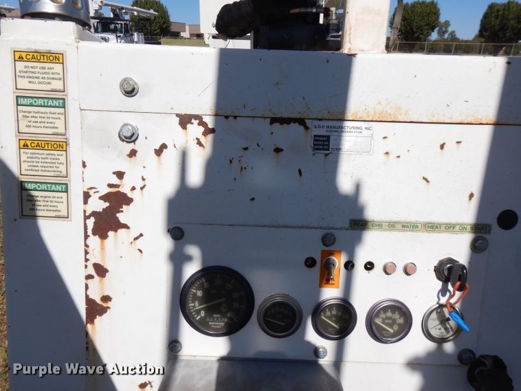 image for item FW9758 2009 SDP EZ Reach SST40  boom lift