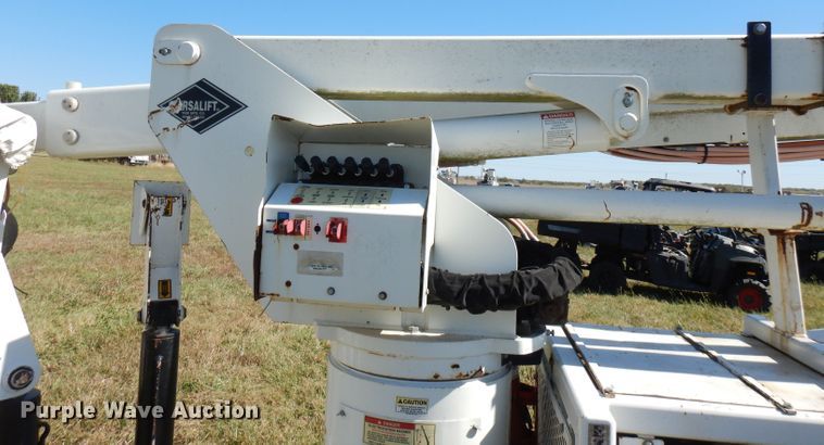 image for item FW9758 2009 SDP EZ Reach SST40  boom lift