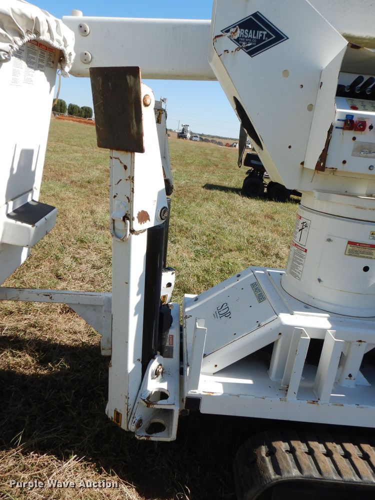 image for item FW9758 2009 SDP EZ Reach SST40  boom lift