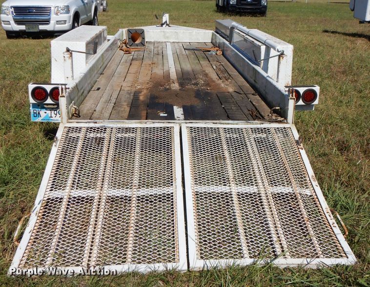 image for item FW9758 2009 SDP EZ Reach SST40  boom lift