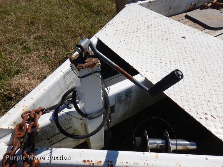 image for item FW9758 2009 SDP EZ Reach SST40  boom lift