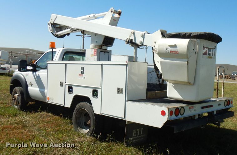 image for item FW9760 2013 Ford F550 Super Duty  bucket truck