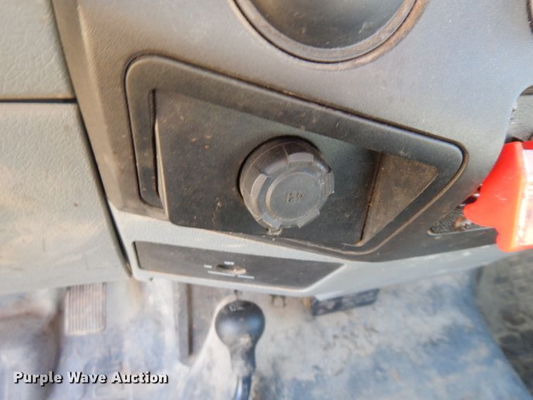 image for item FW9760 2013 Ford F550 Super Duty  bucket truck