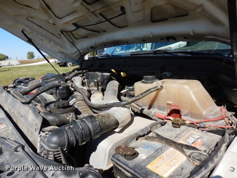 image for item FW9760 2013 Ford F550 Super Duty  bucket truck