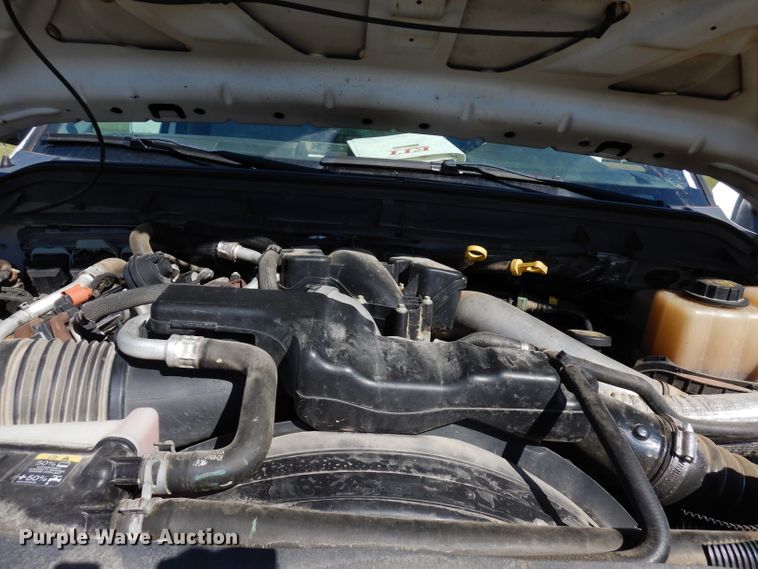 image for item FW9760 2013 Ford F550 Super Duty  bucket truck