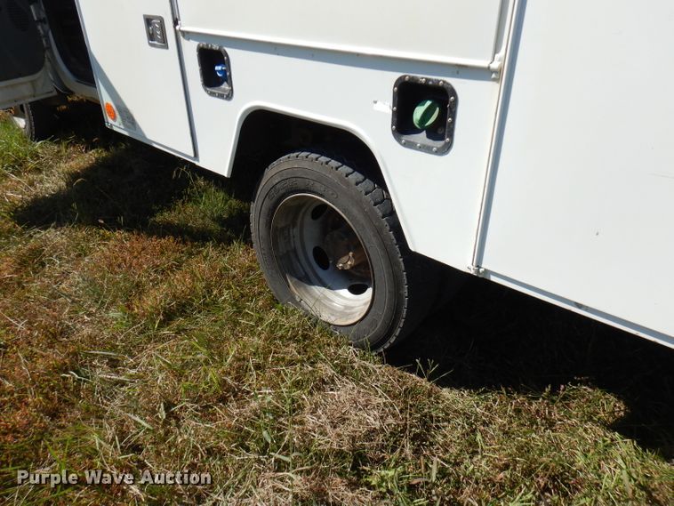 image for item FW9760 2013 Ford F550 Super Duty  bucket truck