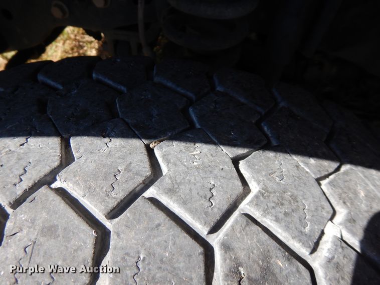 image for item FW9760 2013 Ford F550 Super Duty  bucket truck