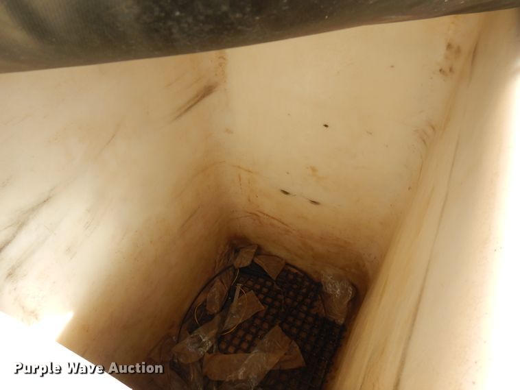 image for item FW9760 2013 Ford F550 Super Duty  bucket truck