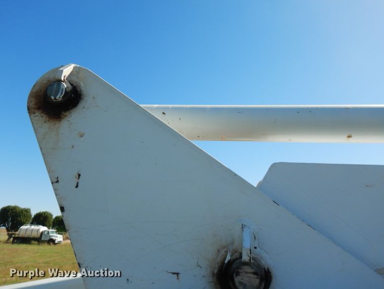 image for item FW9760 2013 Ford F550 Super Duty  bucket truck