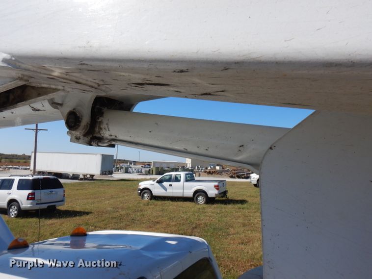 image for item FW9760 2013 Ford F550 Super Duty  bucket truck