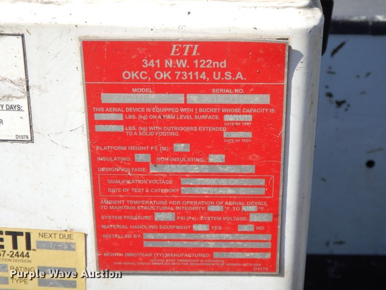 image for item FW9760 2013 Ford F550 Super Duty  bucket truck